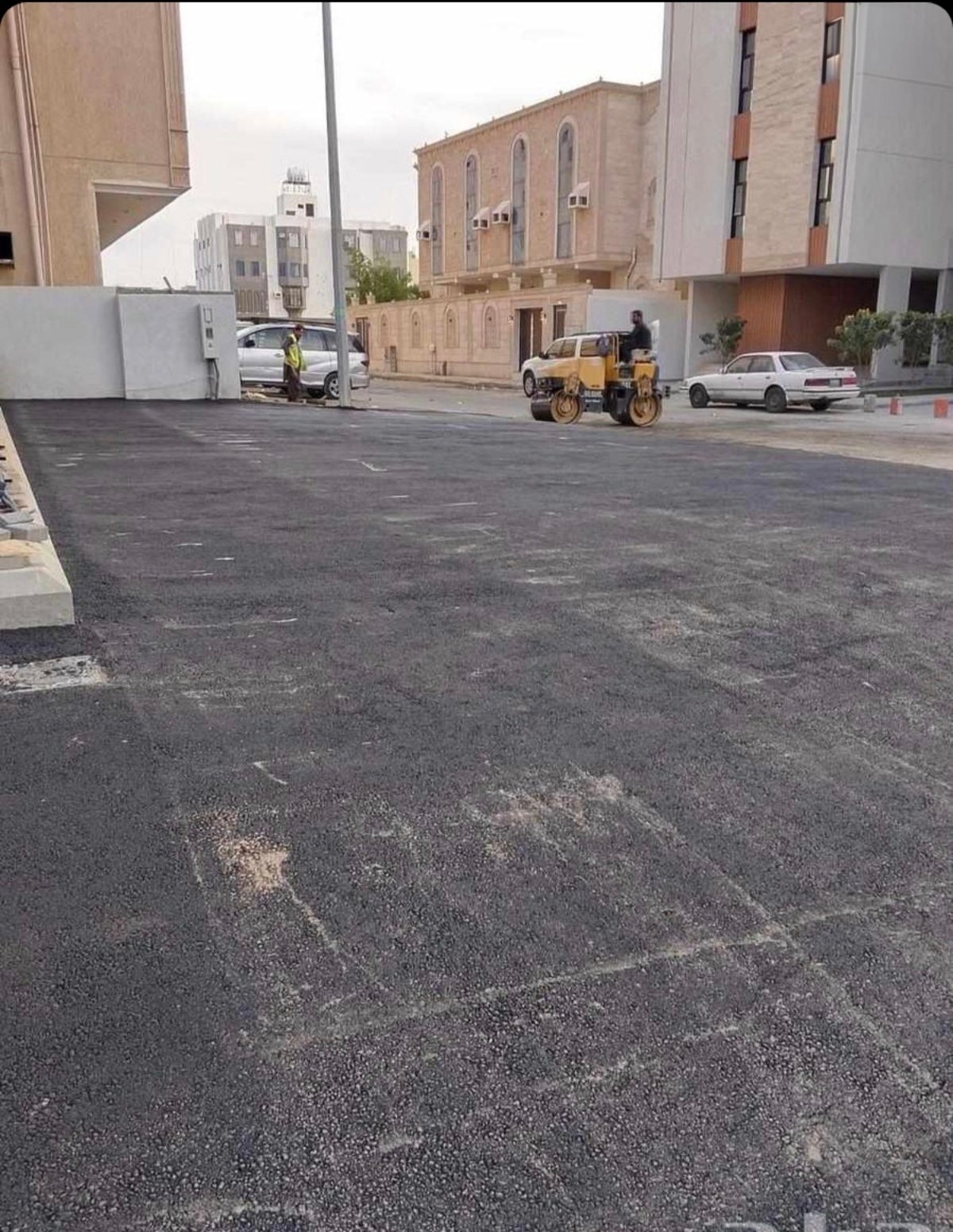 تسوية التربة بمستودع